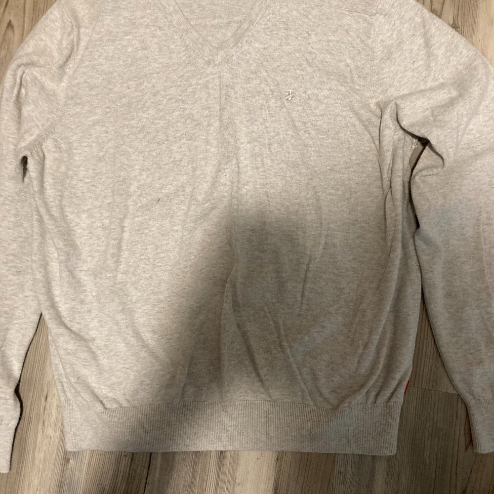 Cream Large Izod V Neck Sweater